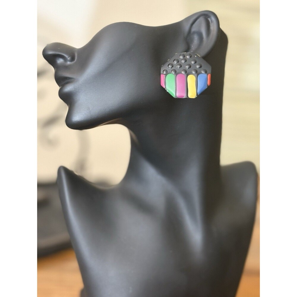 Vintage Funky 80s 90s Metal Button Earrings Artsy Black Pink Green Stud